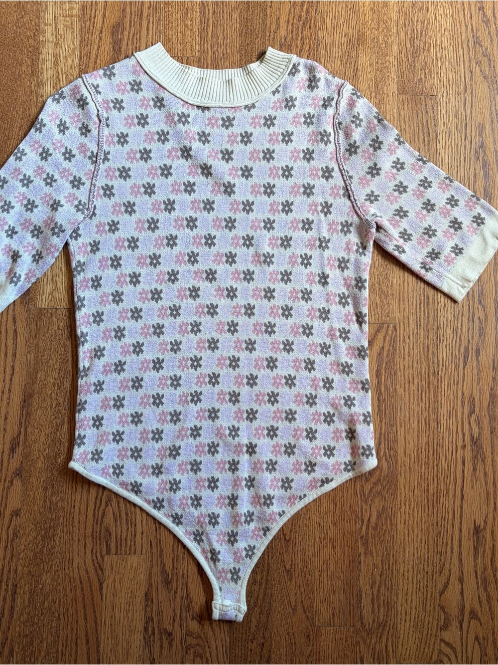Women’s Free People short sleeve floral knit bodysuit